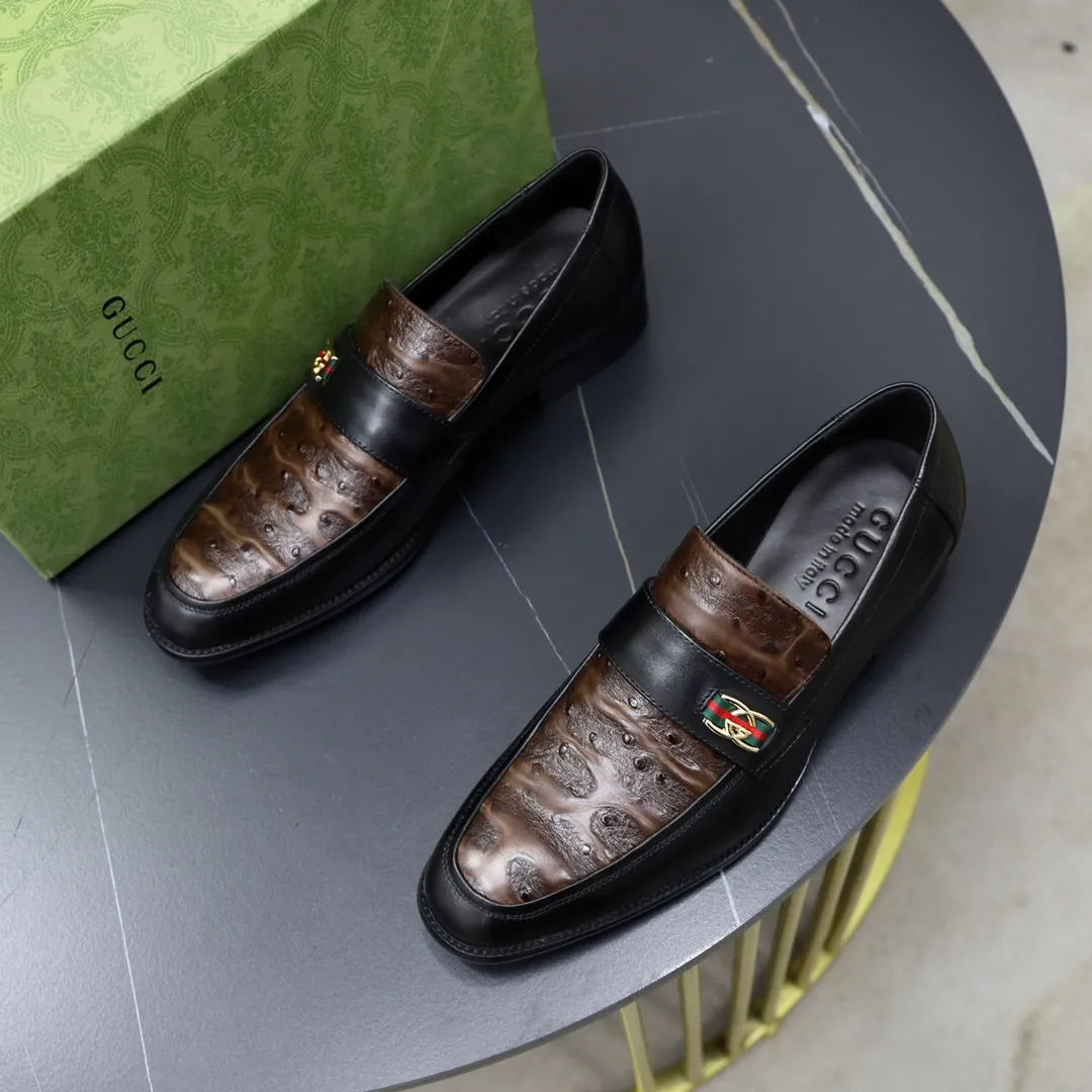 Men's shoes: 250🙅‍♂️🙅‍♂️🙅‍♂️Niuli Brand: GUCCI Size: 38-44 (45 can be customized) Level: Counter classic Material: Original soft cowhide upper Comfortable cowhide lining Original lightweight outsole Style category: Business casual footwear Driving leather shoes Color: Actual picture color
